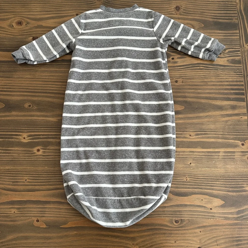 Baby Carter’s Penguin Sleep Sack 0-9 Months Gray White Striped Zip
